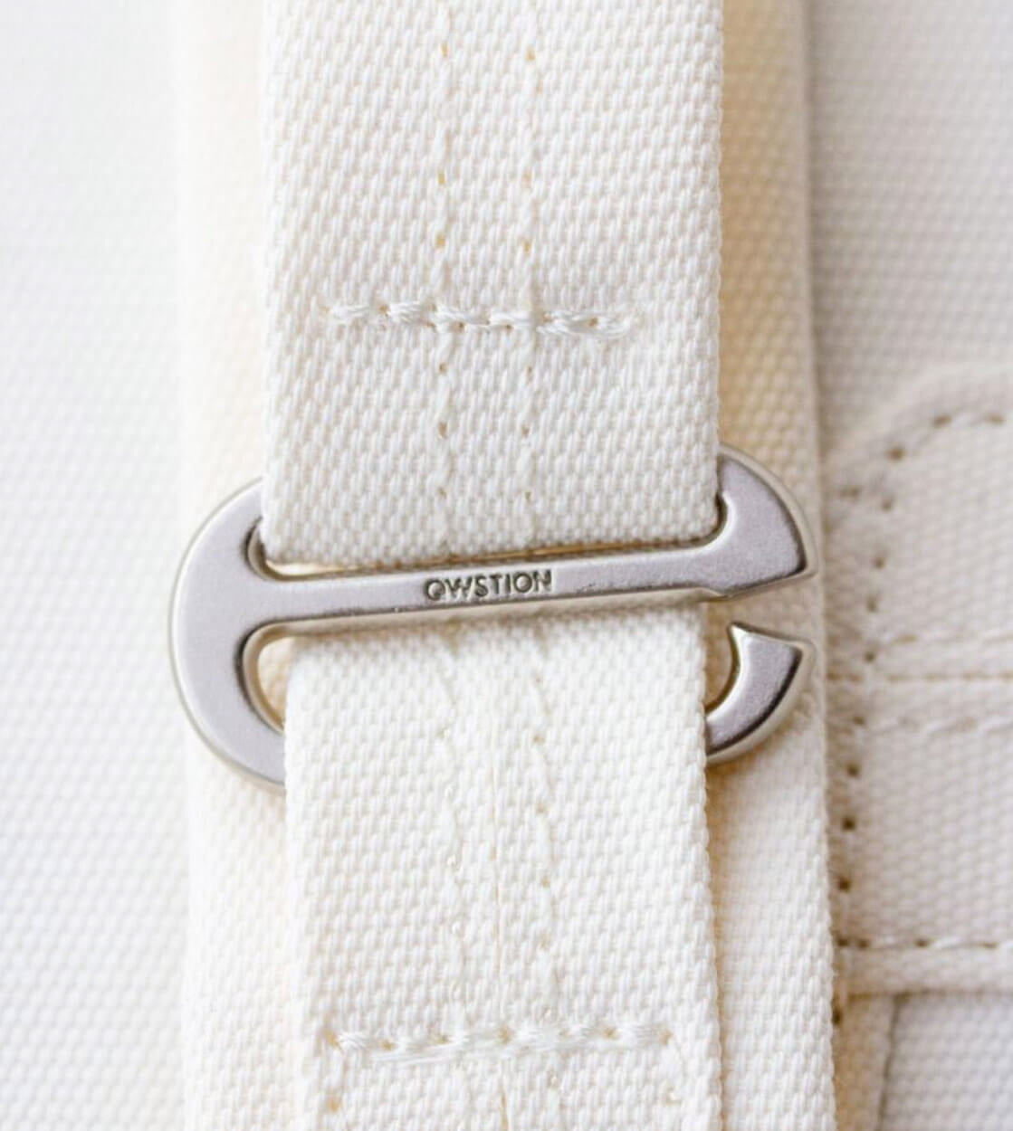 Qwstion Backpack Zip Pack white natural