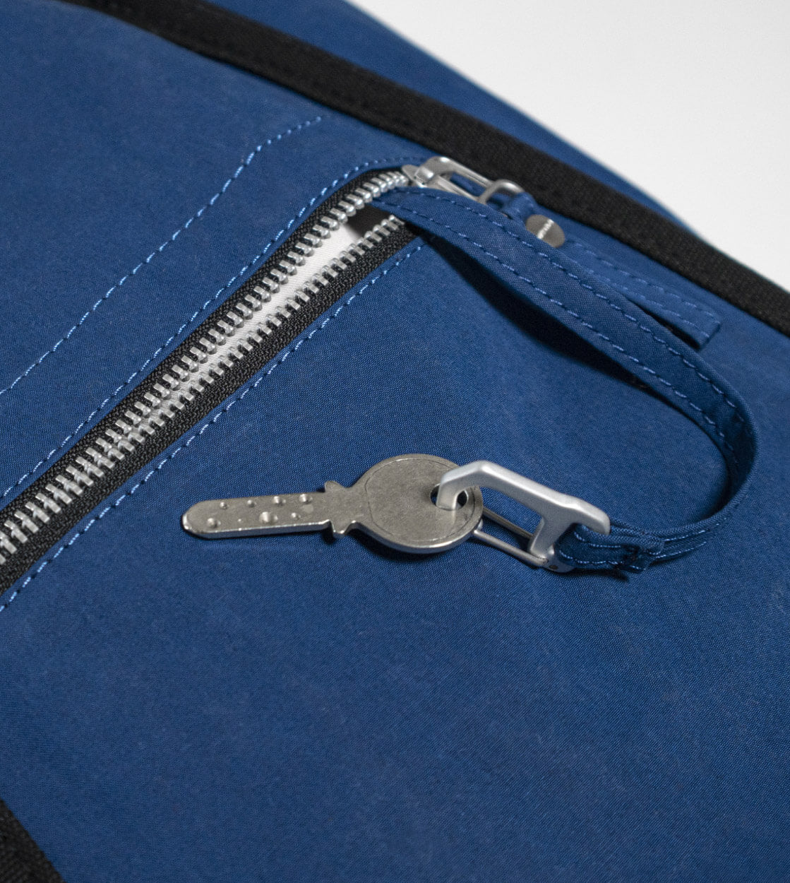 Qwstion Bag Small Bucket bluebird