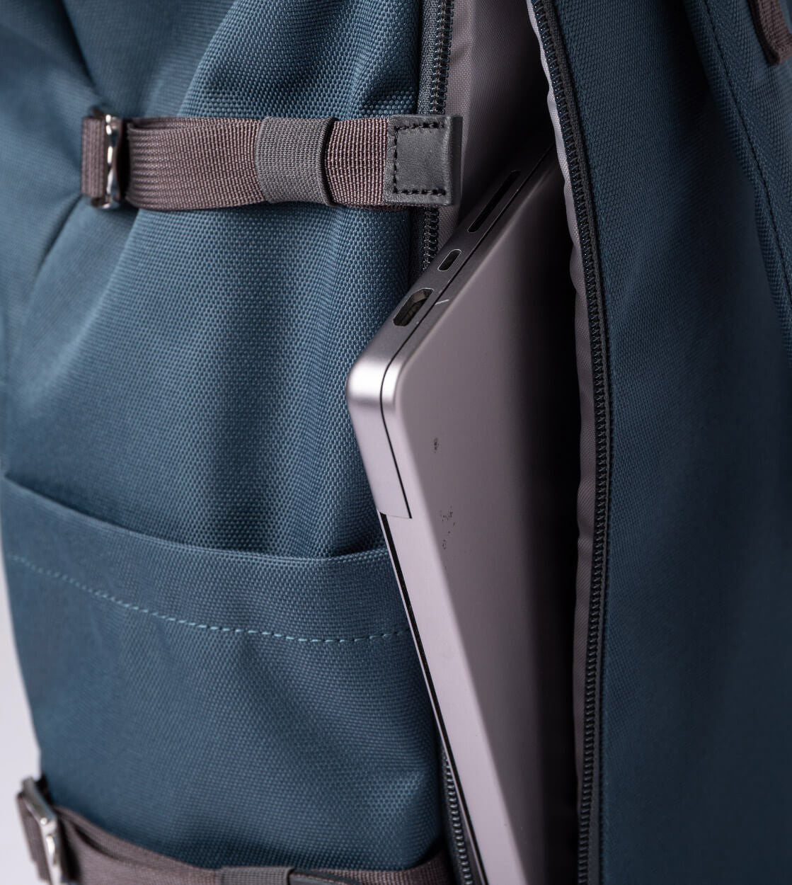 Sandqvist Backpack Bernt blue steel