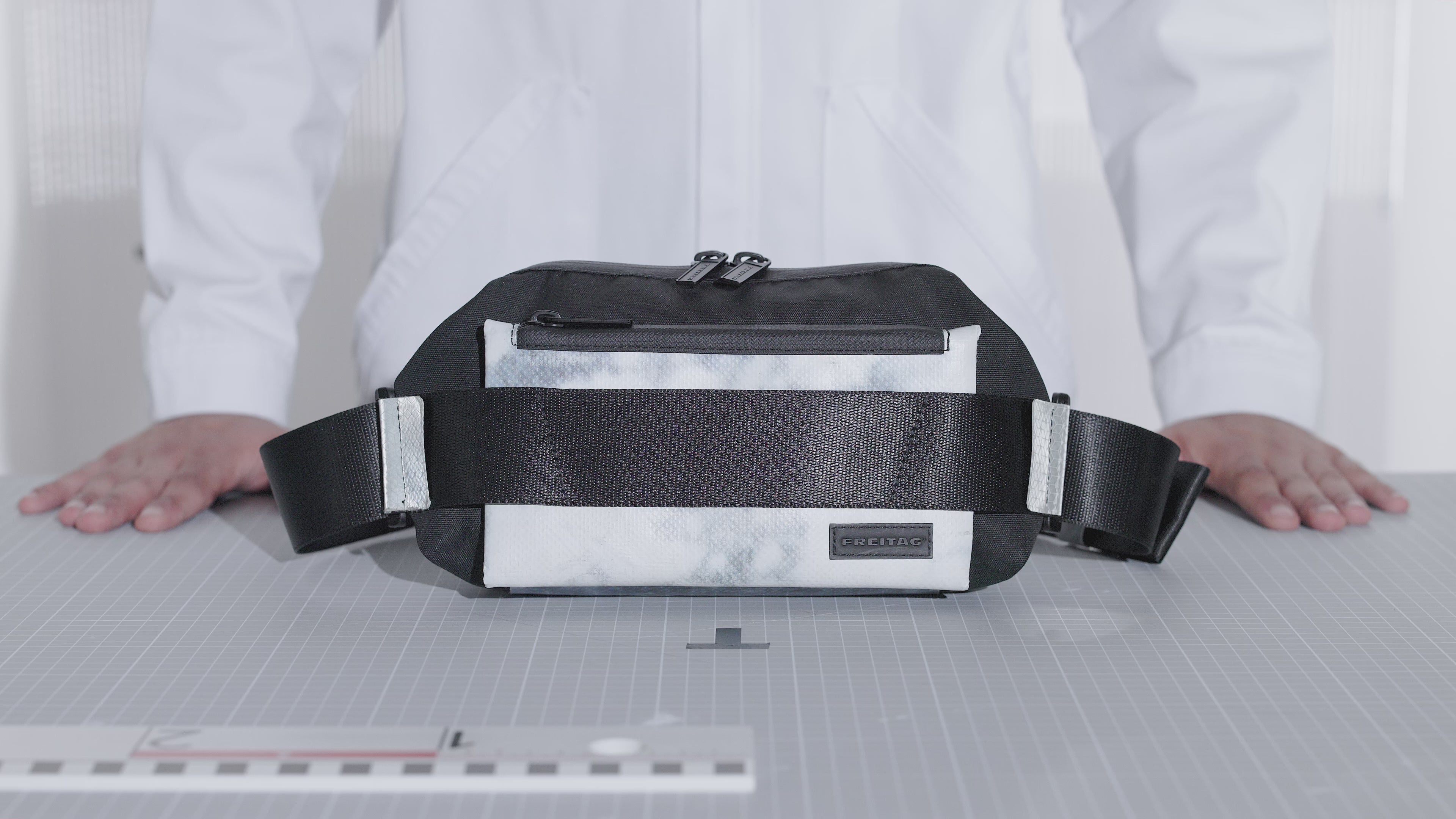 Freitag Bag Dixon black/blue – ROLLING ROCK SHOP