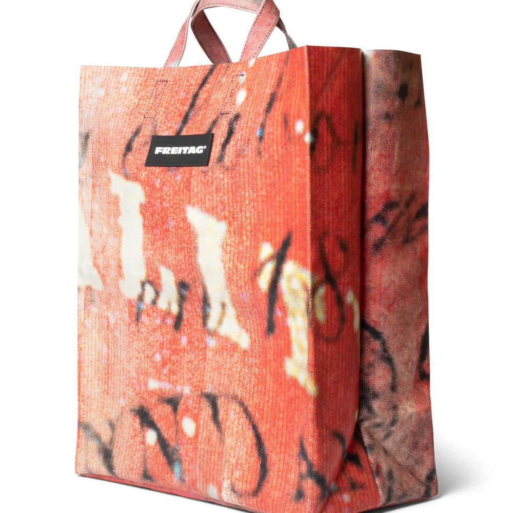 
                      
                        Freitag Bag Miami Vice Vice red/beige/black
                      
                    