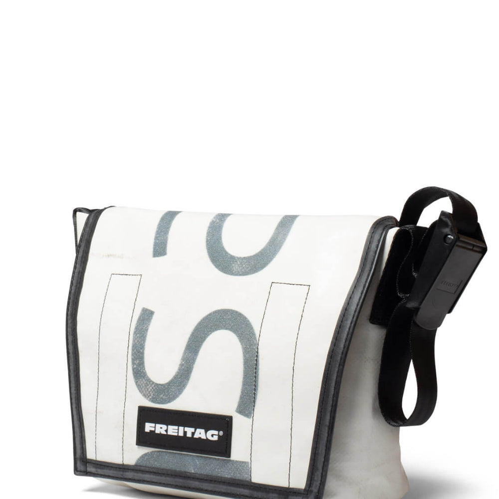 
                      
                        Freitag Bag Lassie white/grey
                      
                    