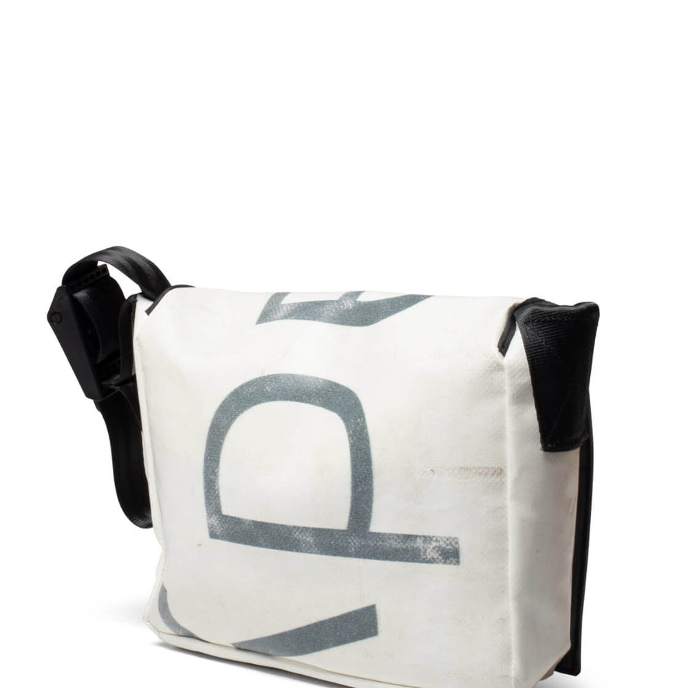 
                      
                        Freitag Bag Lassie white/grey
                      
                    