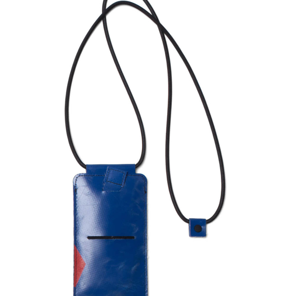 
                      
                        Freitag Myphone Pouch Robin blue/red
                      
                    