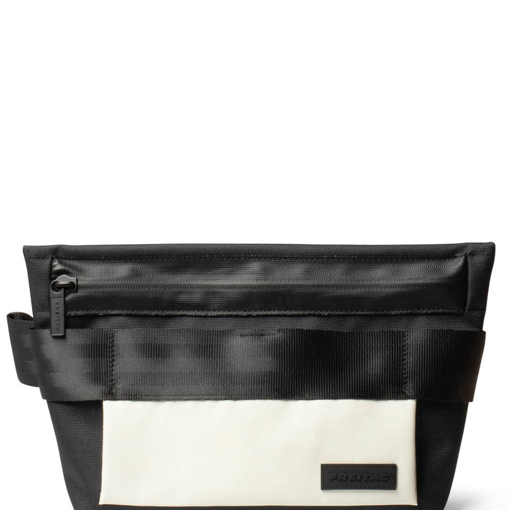 Freitag Pouch Knott black/white off