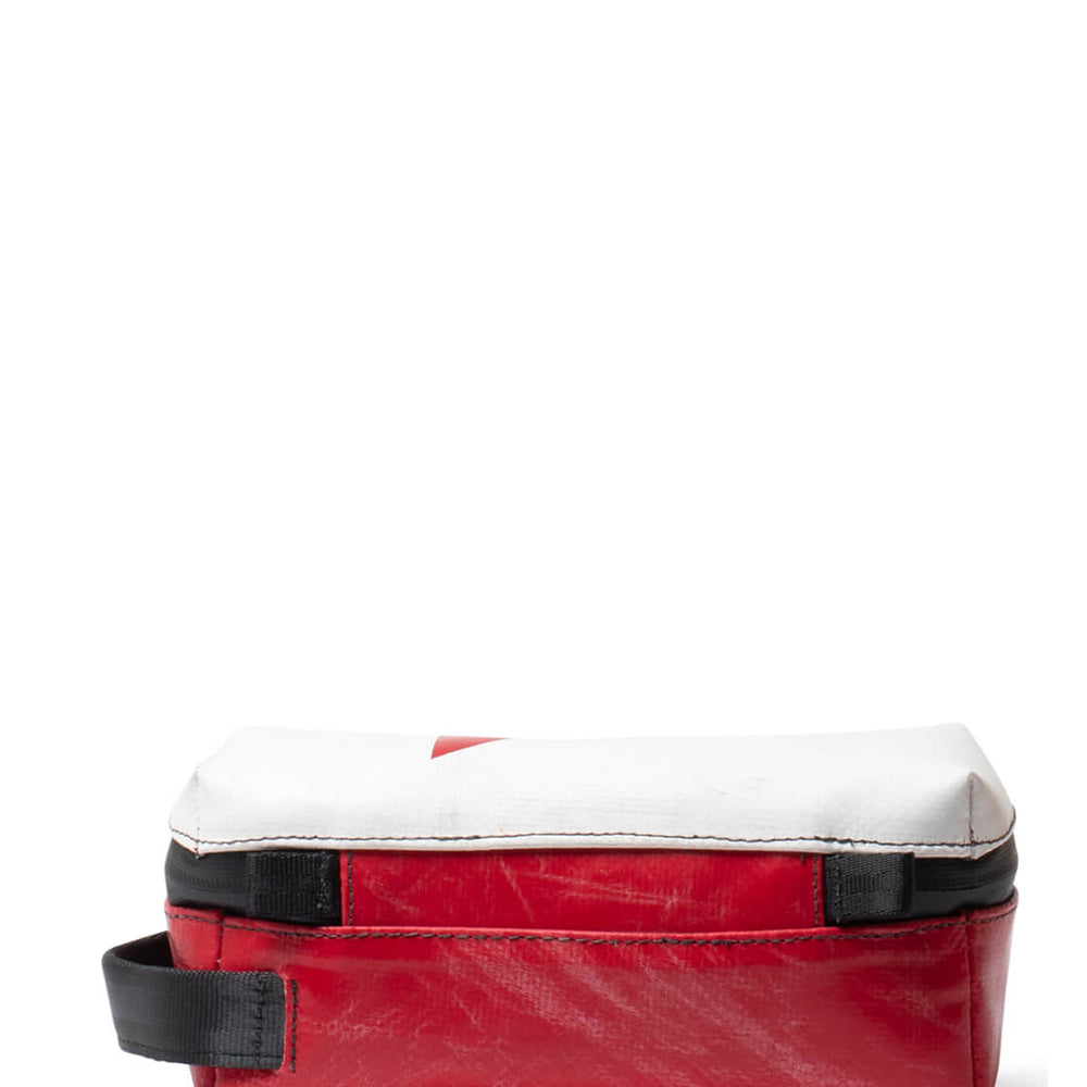 Freitag Toiletry Kit Cheyenne red/white
