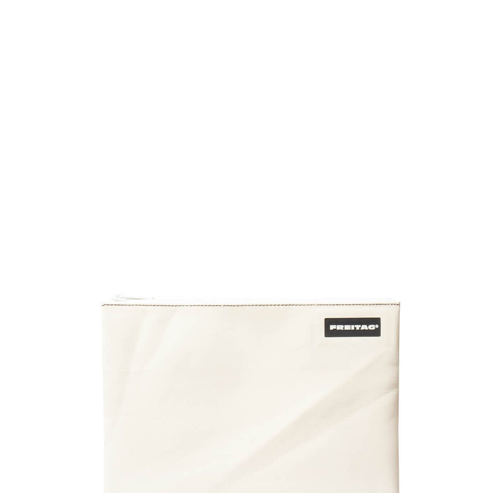 Freitag Pouch Chuck white