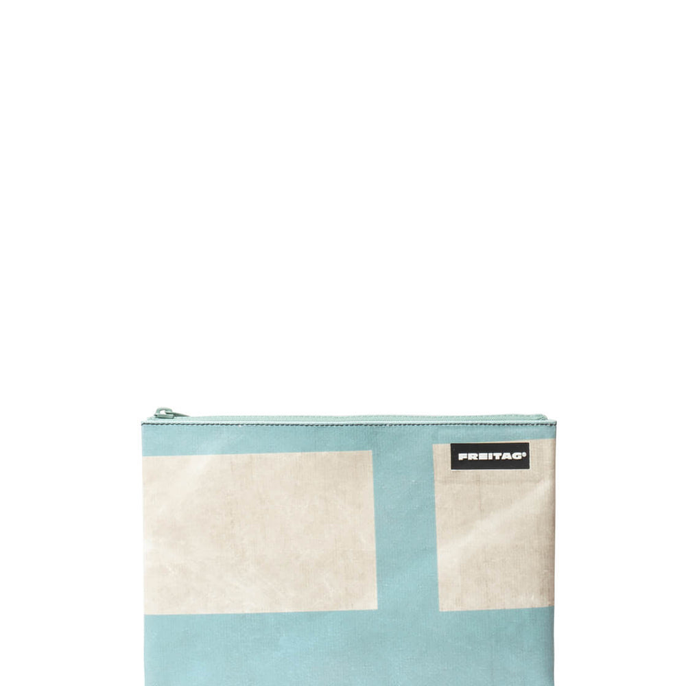 Freitag Pouch Chuck blue/white