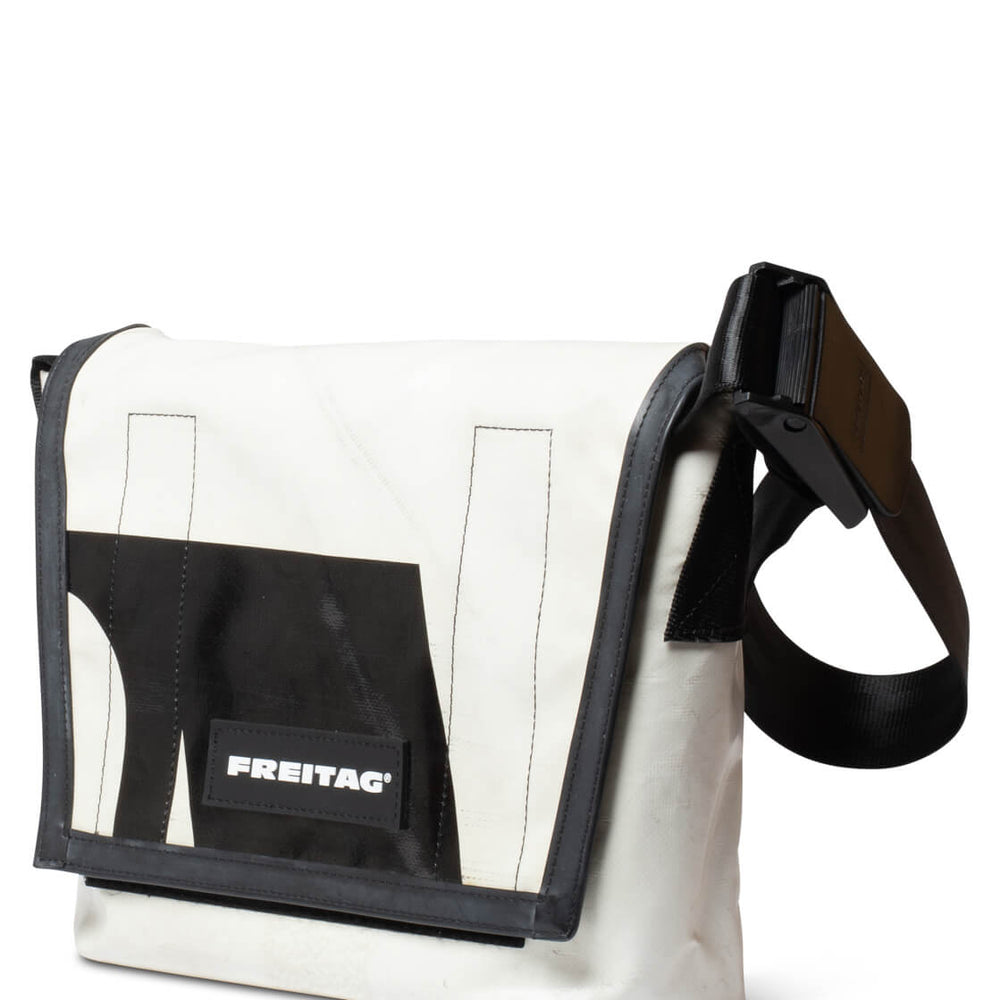 Freitag Bag Lassie white/black