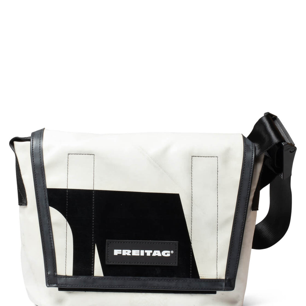 Freitag Bag Lassie white/black