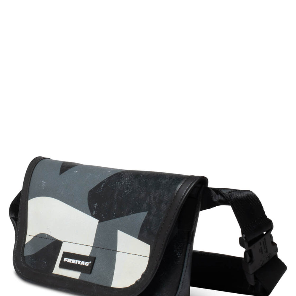 Freitag Bag Jamie red/pink/white