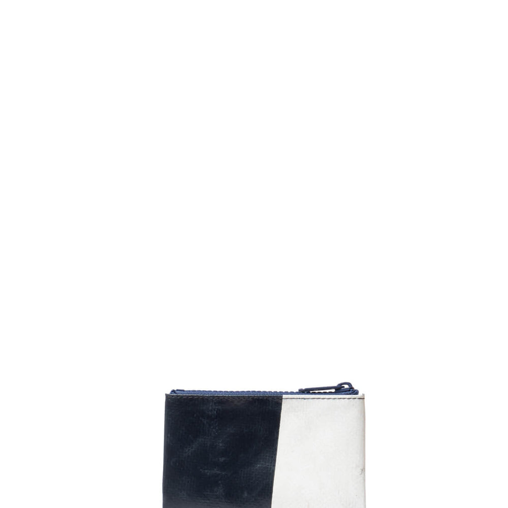 Freitag Pouch Blair white/black/blue