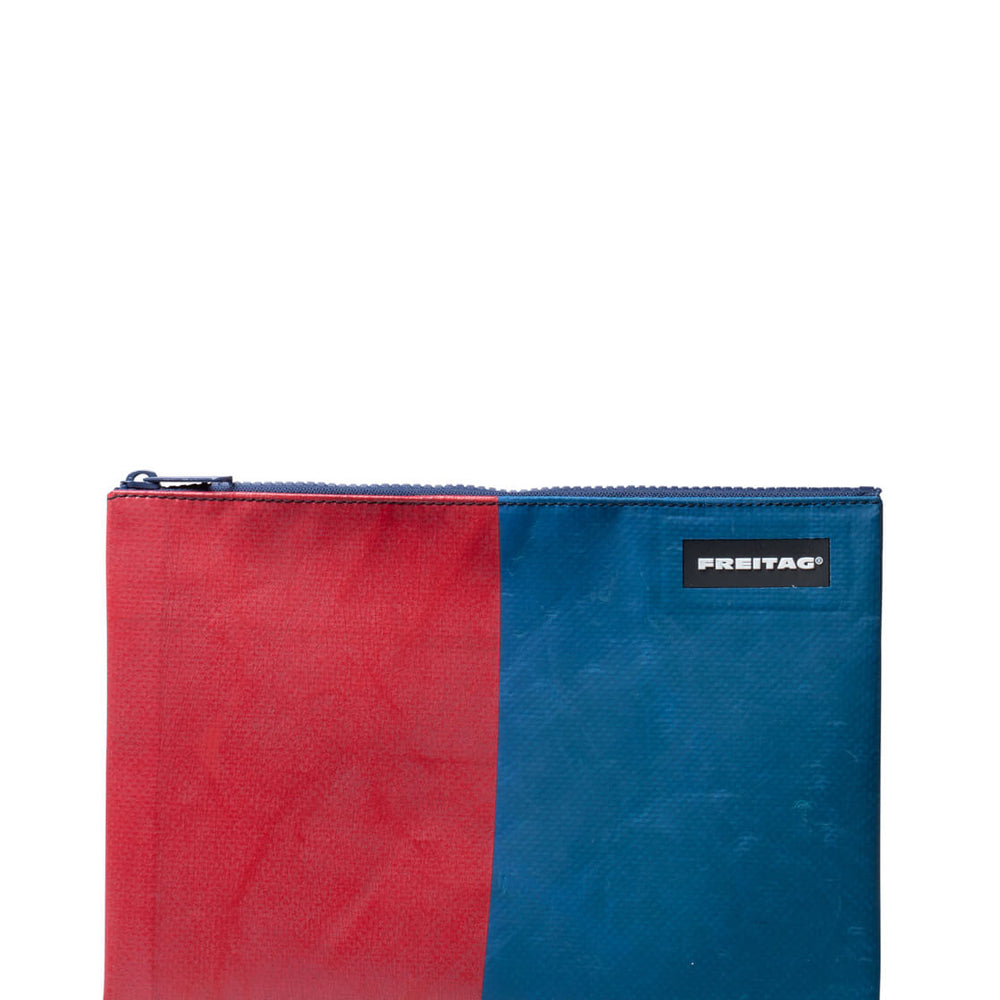 Freitag Pouch Chuck blue/red