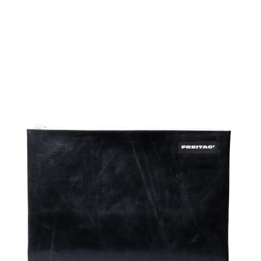 Freitag Pouch Chuck black/white