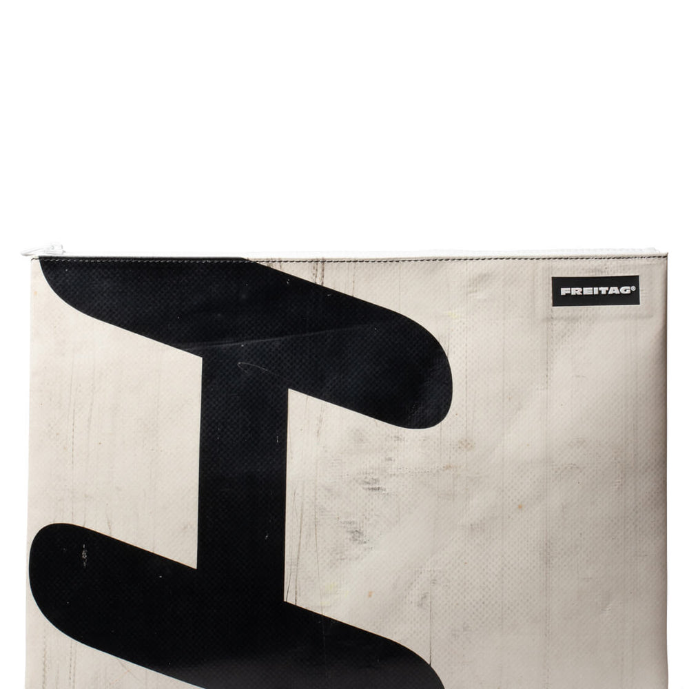 Freitag Pouch Dan white/black