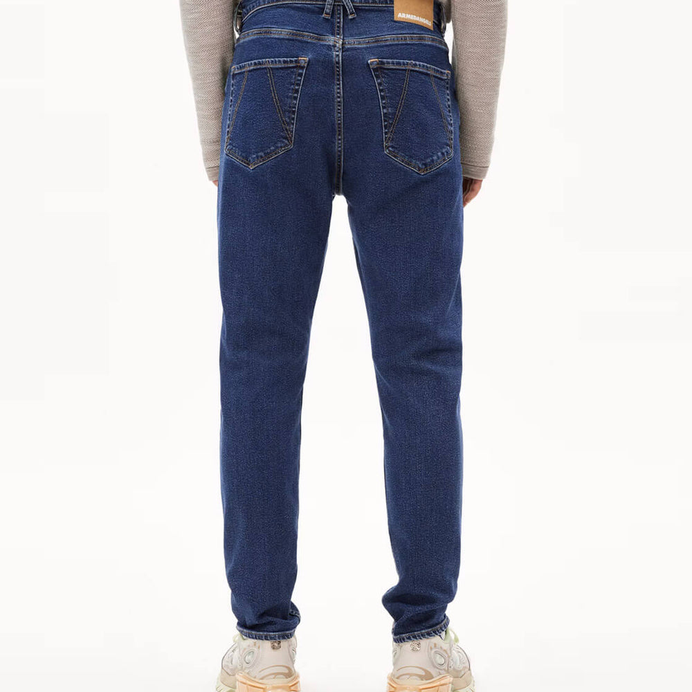 
                      
                        Armedangels Jeans Aarjo Tarpa blue whale
                      
                    