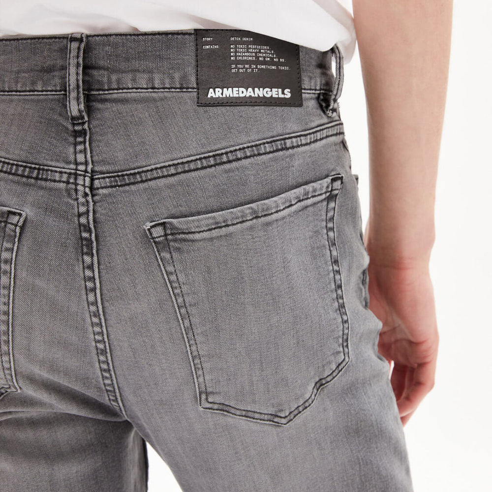 
                      
                        Armedangels Jeans Aarjo grey harbor
                      
                    