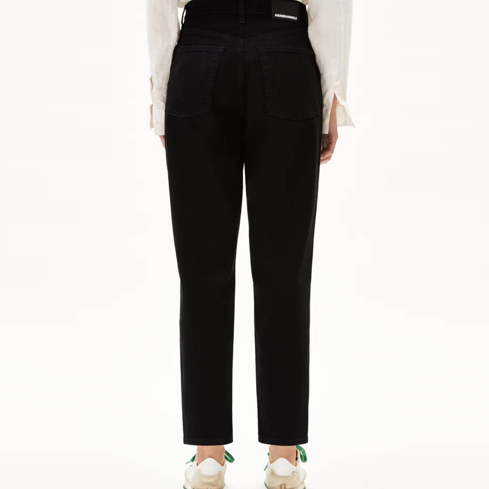 
                      
                        Armedangels W Jeans Mairaa black
                      
                    