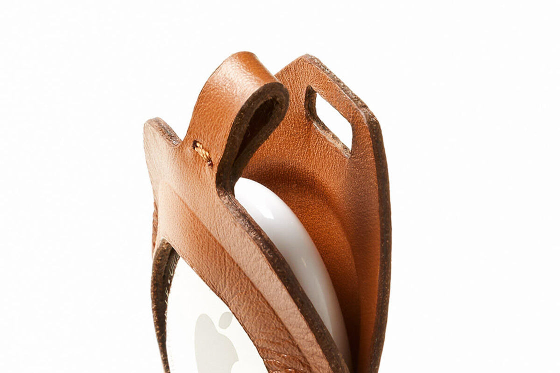 Bellroy AirTag Sleeve Leather brown terracotta