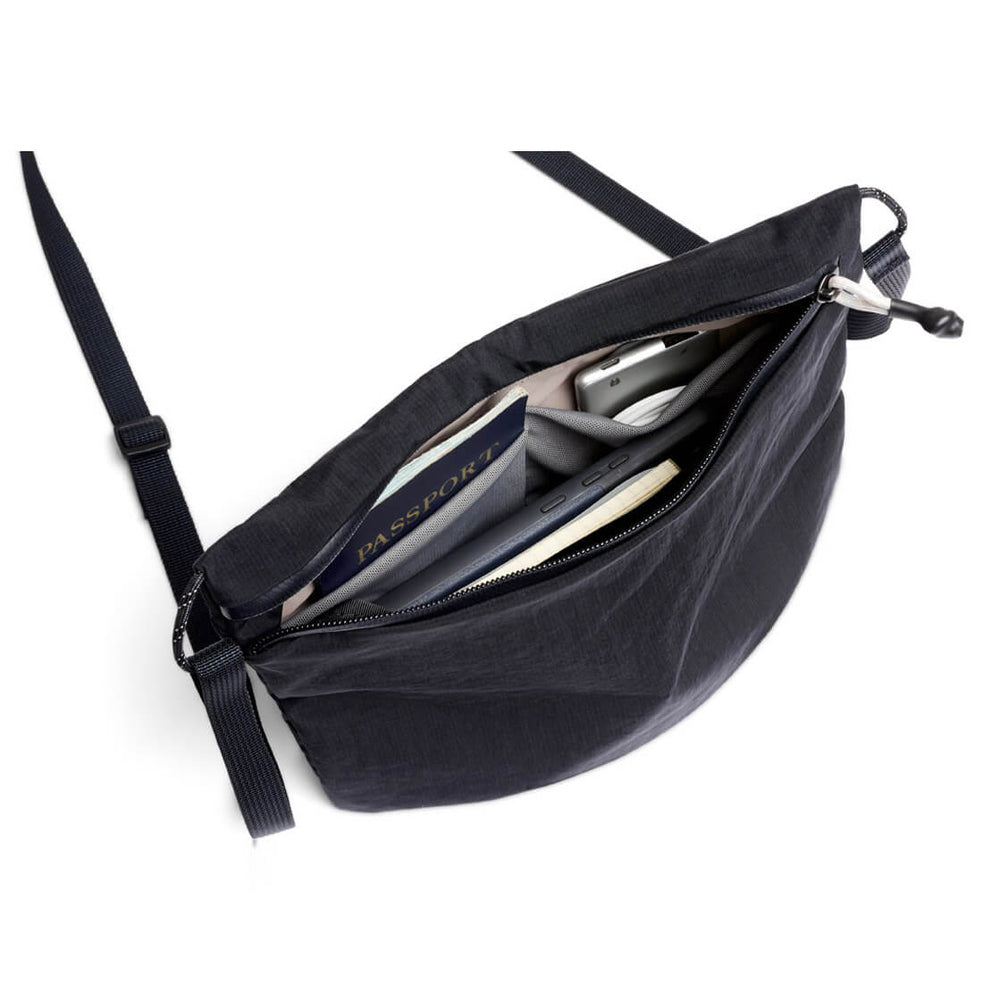 
                      
                        Bellroy Bag Lite Sacoche black
                      
                    