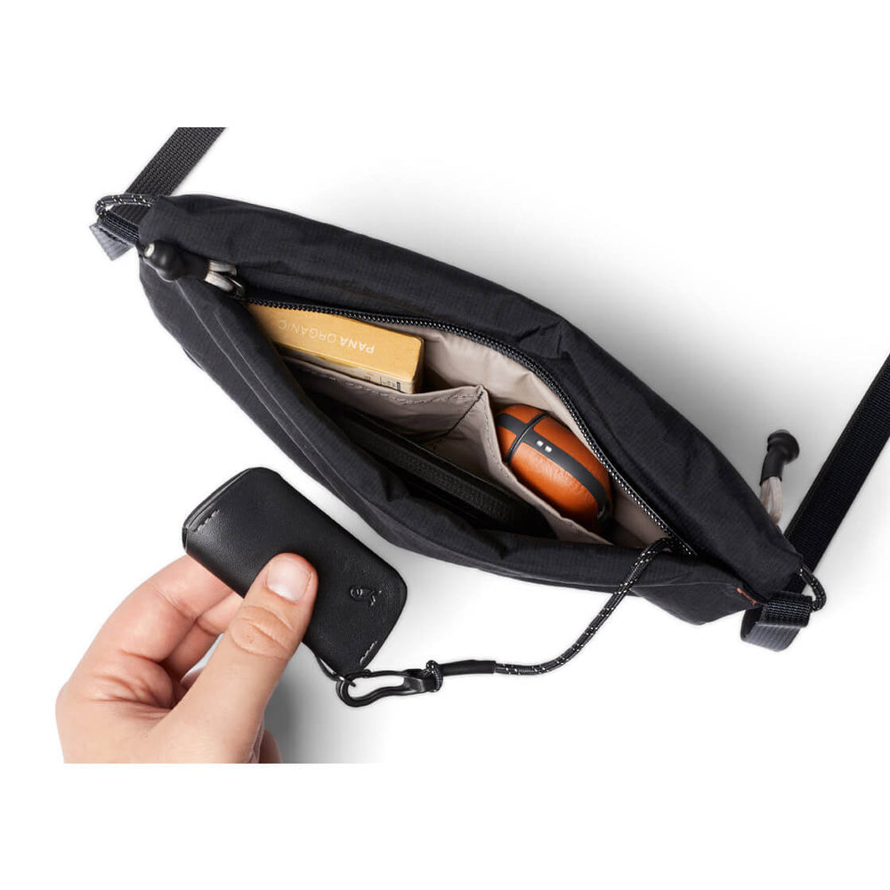 
                      
                        Bellroy Bag Lite Sacoche black
                      
                    