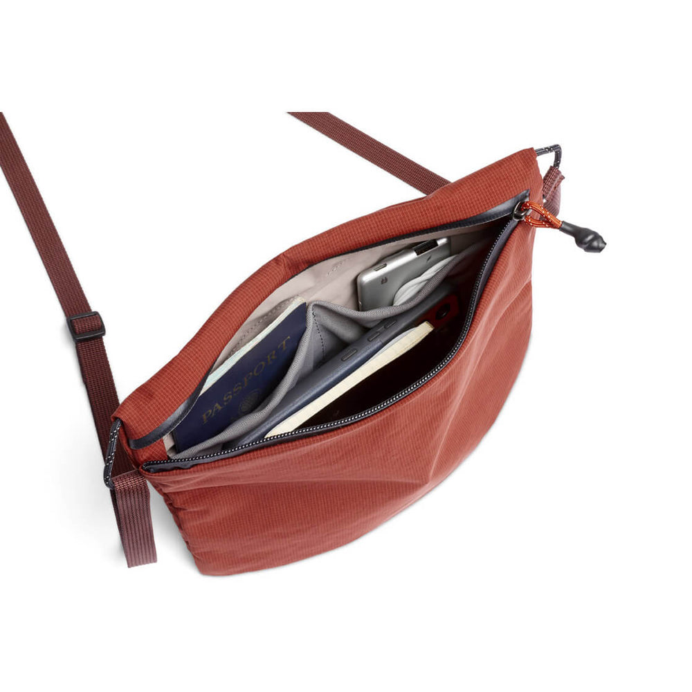
                      
                        Bellroy Bag Lite Sacoche red clay
                      
                    