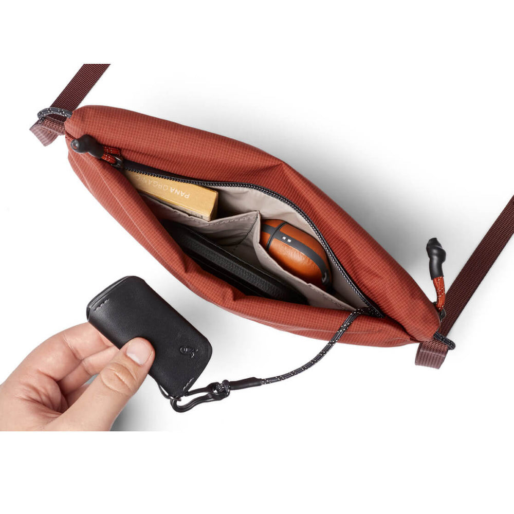 
                      
                        Bellroy Bag Lite Sacoche red clay
                      
                    