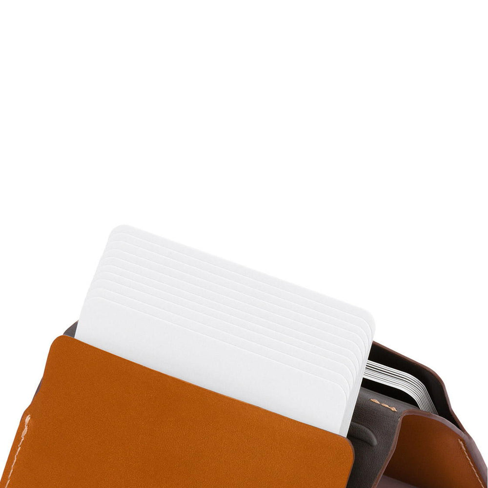 
                      
                        Bellroy Card Holder brown caramel
                      
                    