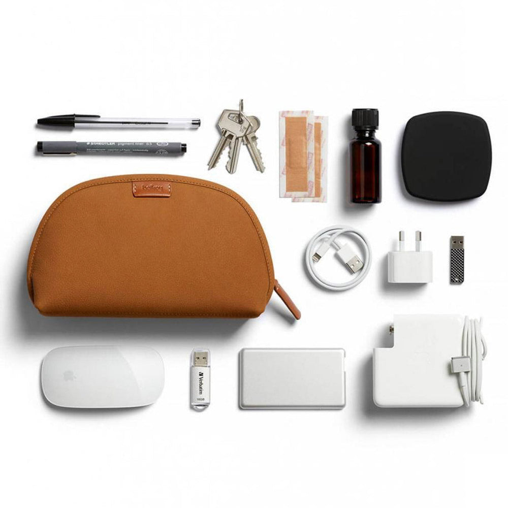 
                      
                        Bellroy Classic Pouch Leather brown tan
                      
                    