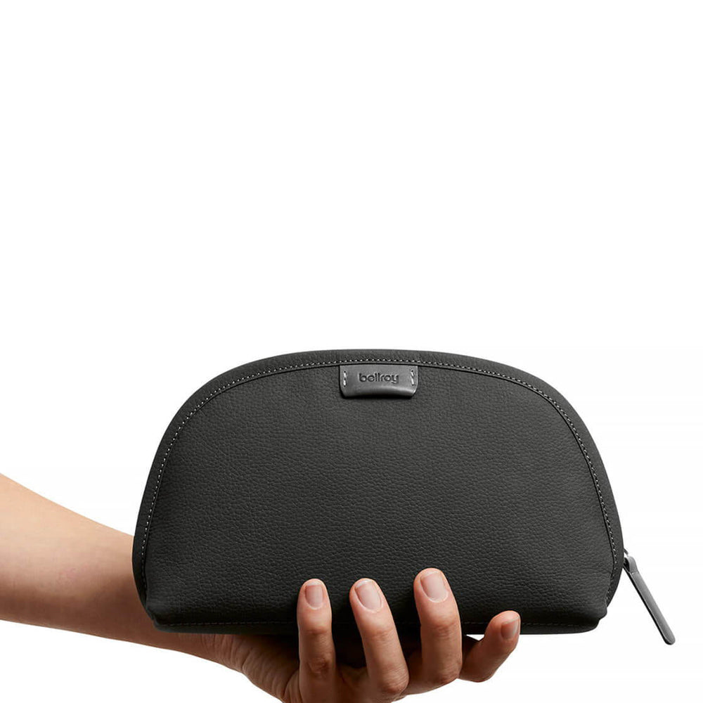 
                      
                        Bellroy Classic Pouch Leather grey charcoal
                      
                    