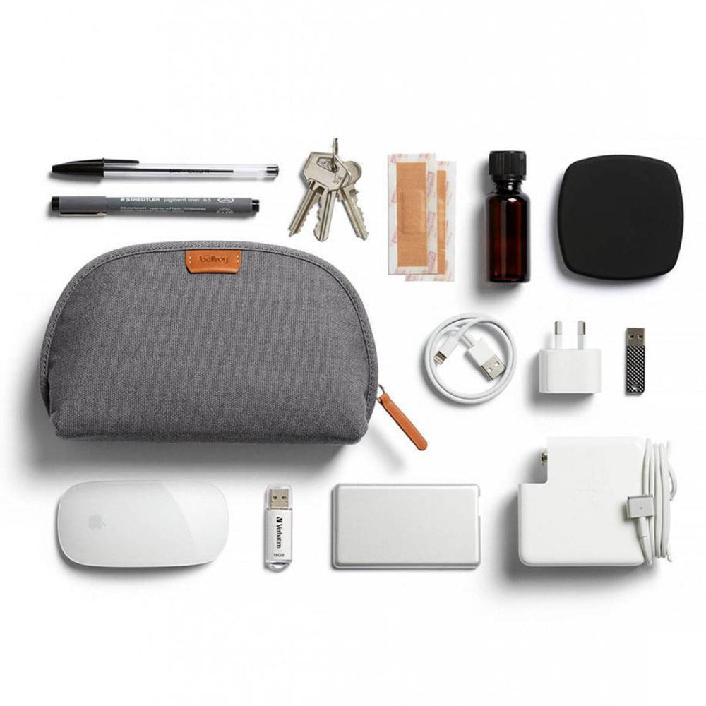 
                      
                        Bellroy Classic Pouch grey mid
                      
                    