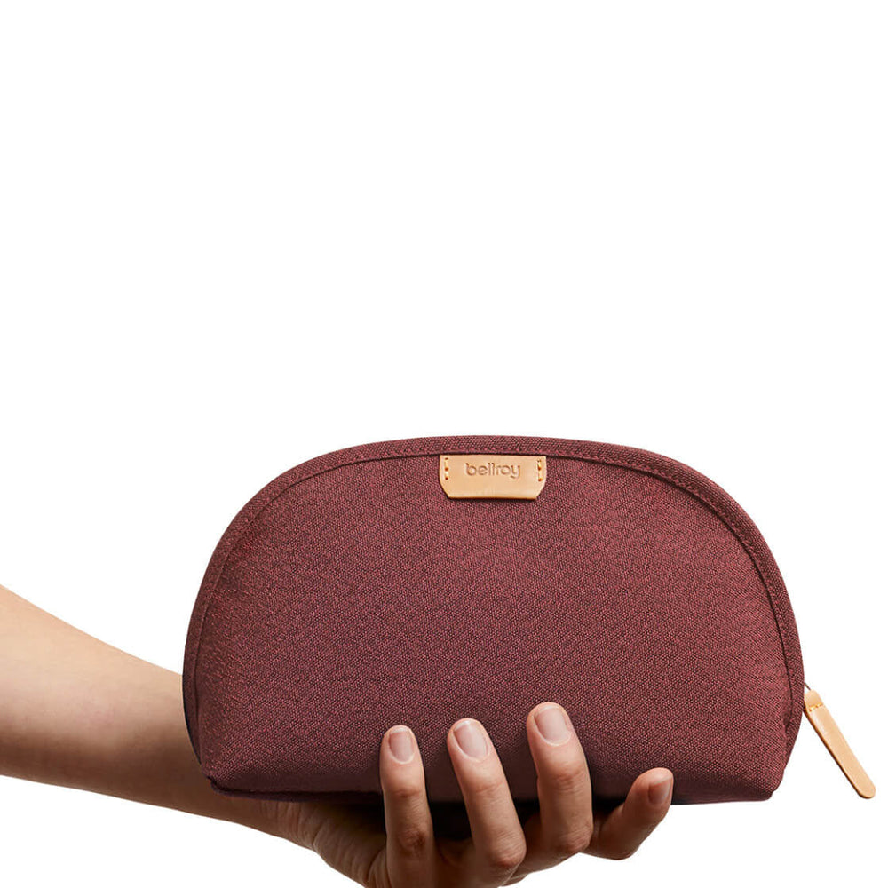 
                      
                        Bellroy Classic Pouch red earth
                      
                    