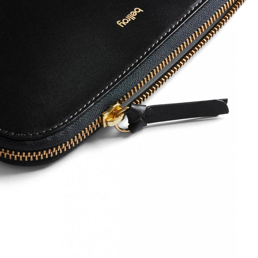 
                      
                        Bellroy Clutch black
                      
                    