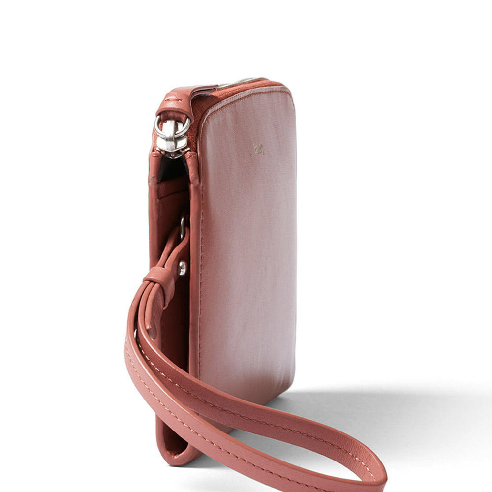 
                      
                        Bellroy Clutch pink deep blush
                      
                    