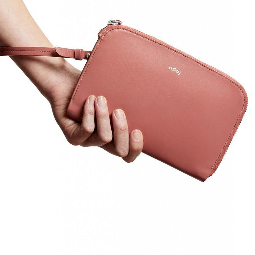 
                      
                        Bellroy Clutch pink deep blush
                      
                    