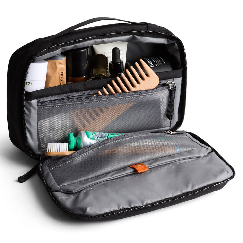 
                      
                        Bellroy Hanging Toiletry Kit black
                      
                    