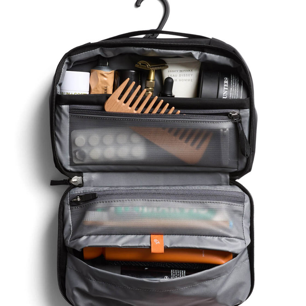 
                      
                        Bellroy Hanging Toiletry Kit black
                      
                    