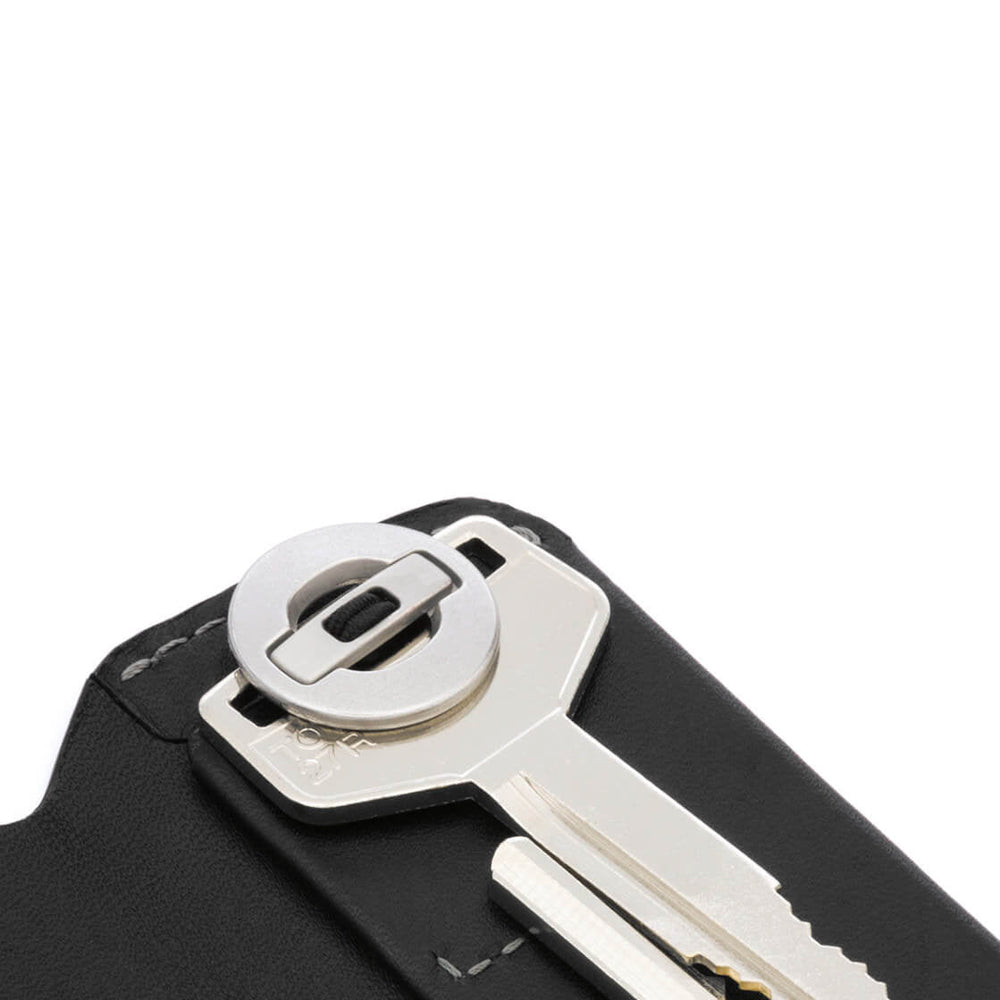 
                      
                        Bellroy Key Cover Plus black
                      
                    