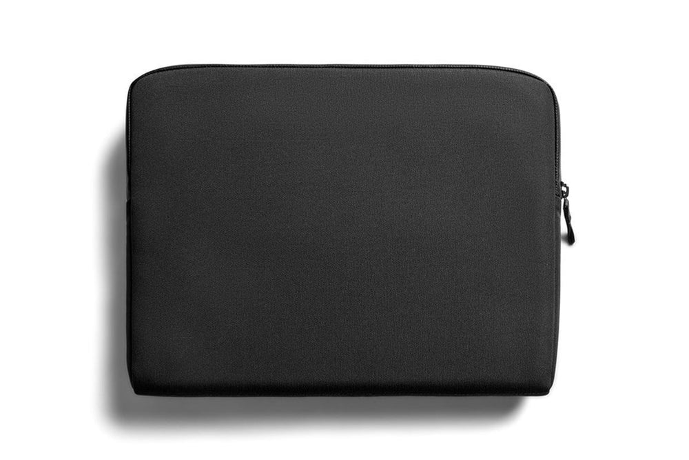 
                      
                        Bellroy Laptop Sleeve Caddy 14 Zoll black slate
                      
                    