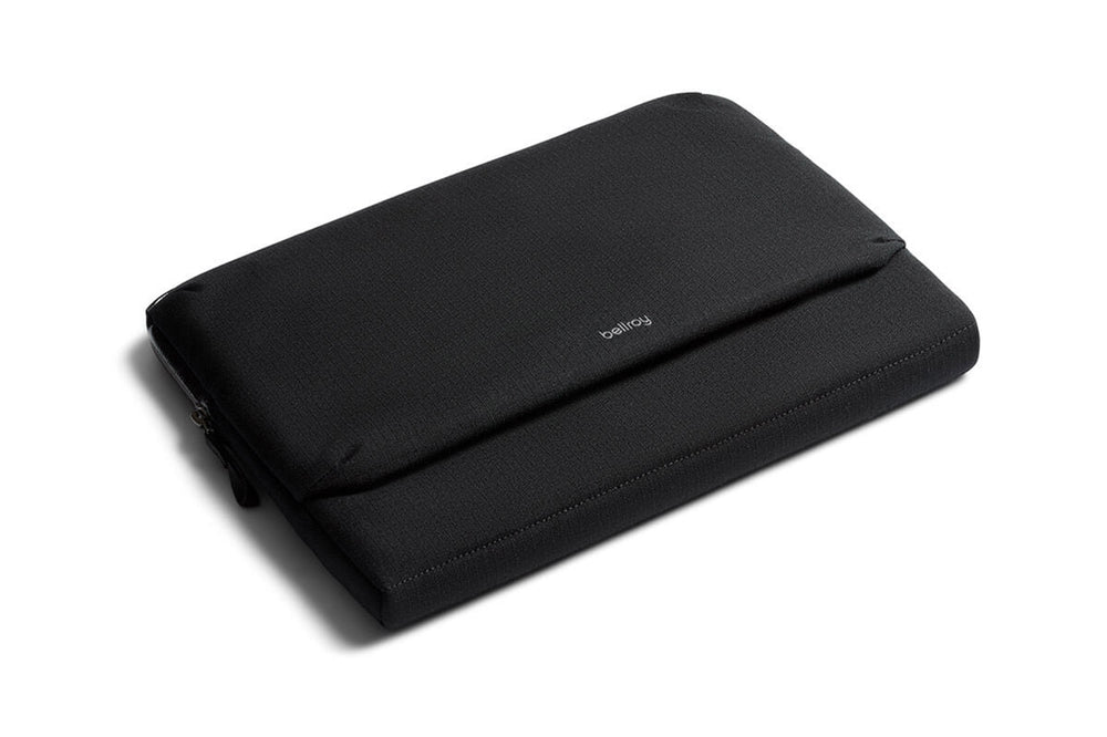 
                      
                        Bellroy Laptop Sleeve Caddy 16 Zoll black
                      
                    