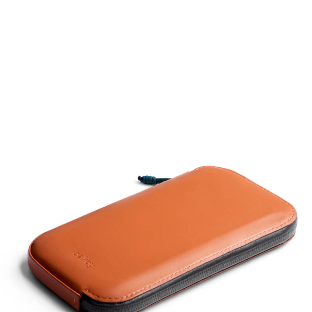 Bellroy Phone Pocket Plus All-Conditions brown bronze