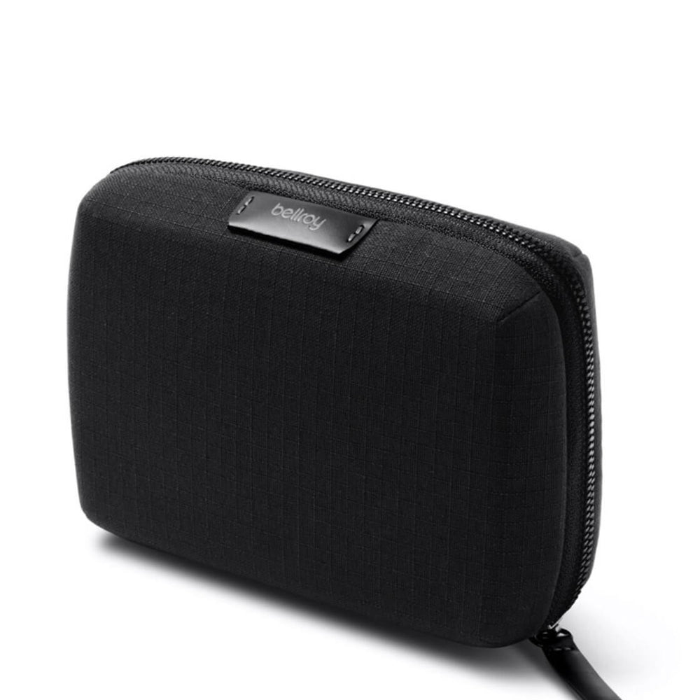 
                      
                        Bellroy Tech Kit Compact black
                      
                    