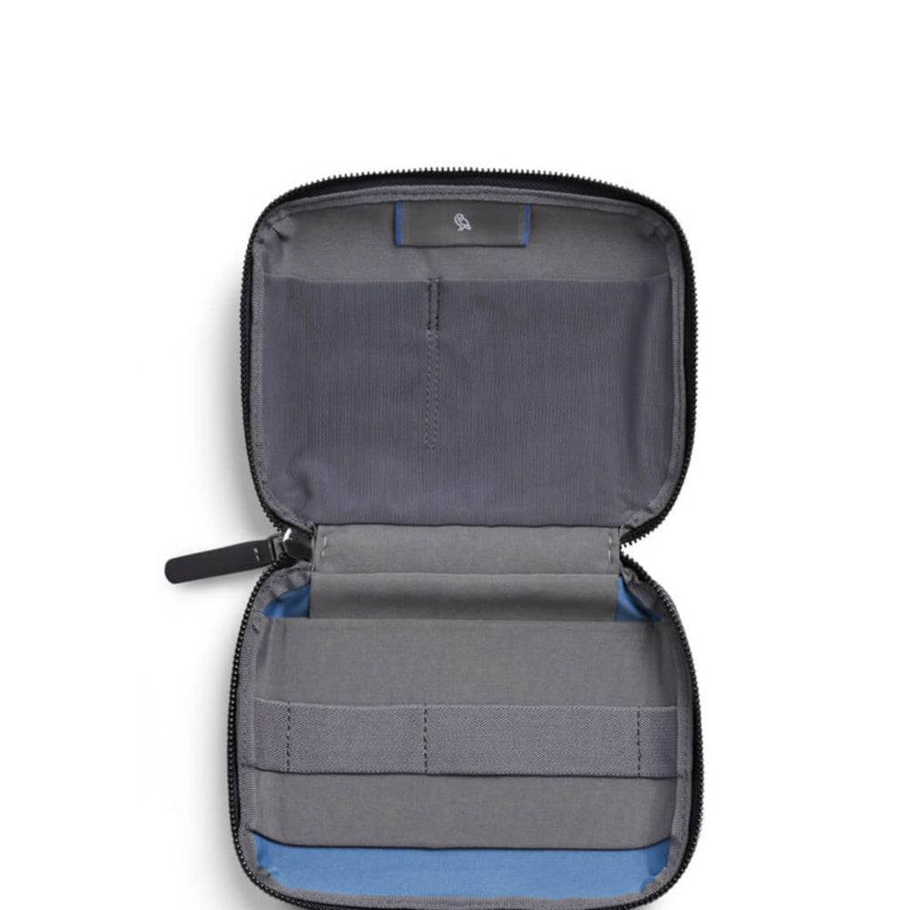 
                      
                        Bellroy Tech Kit Compact black
                      
                    