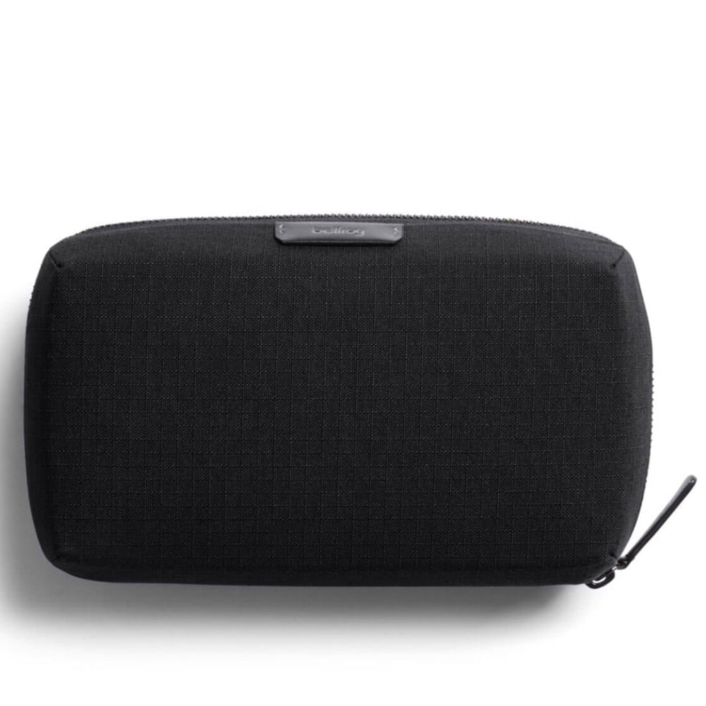 
                      
                        Bellroy Tech Kit black
                      
                    