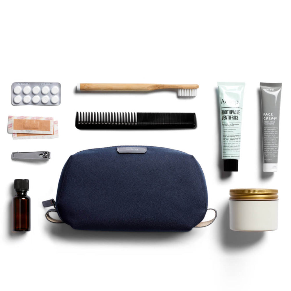 Bellroy Toiletry Kit blue navy