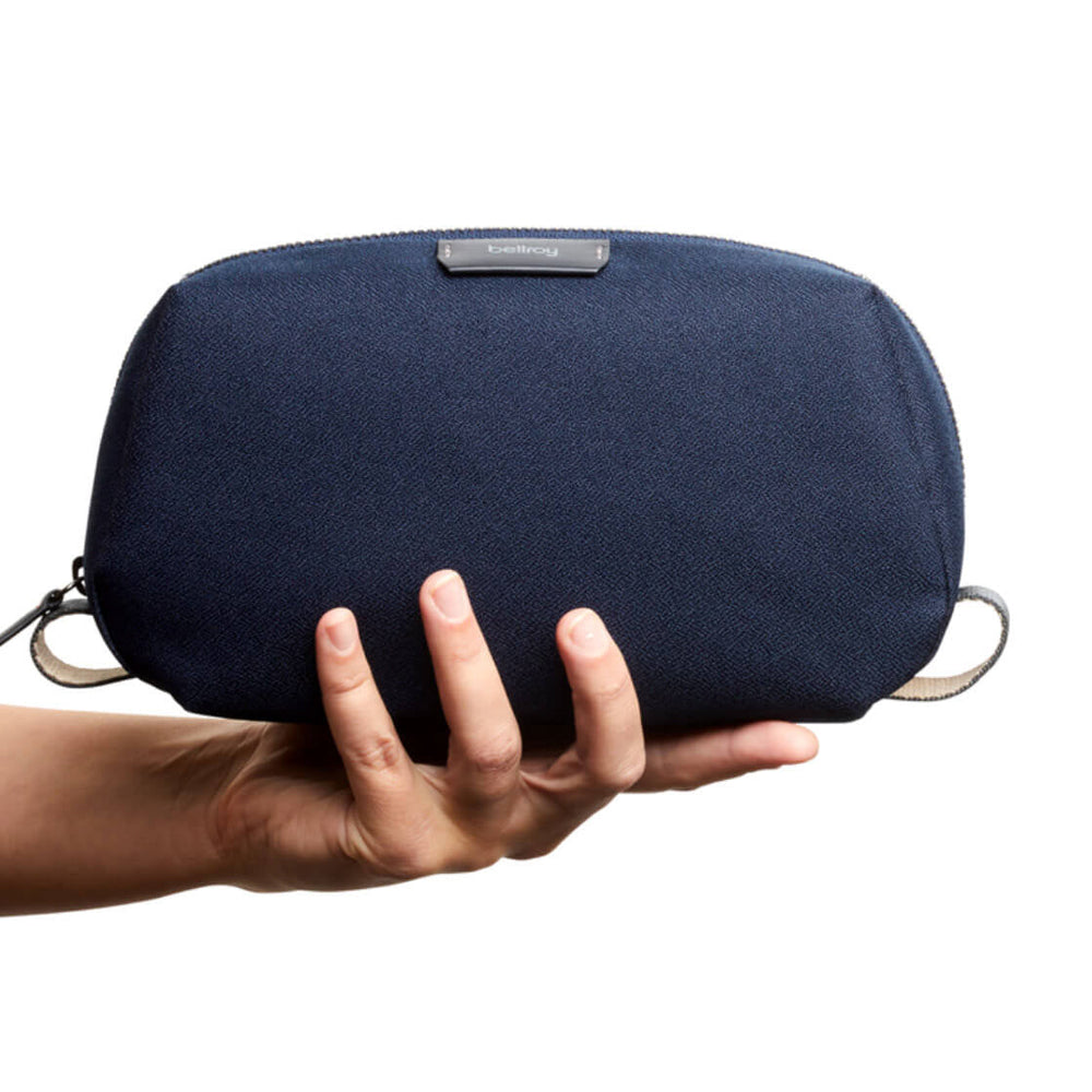 
                      
                        Bellroy Toiletry Kit blue navy
                      
                    