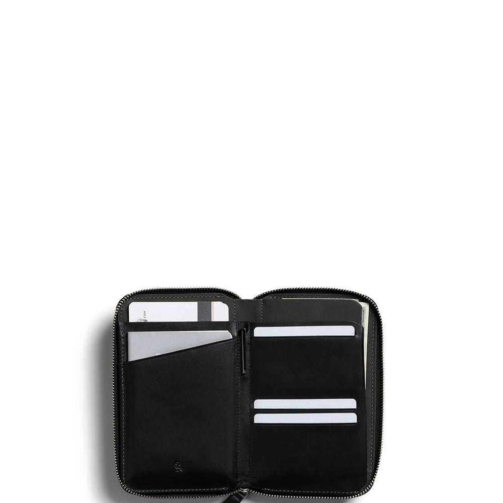 Bellroy Travel Folio RFID black