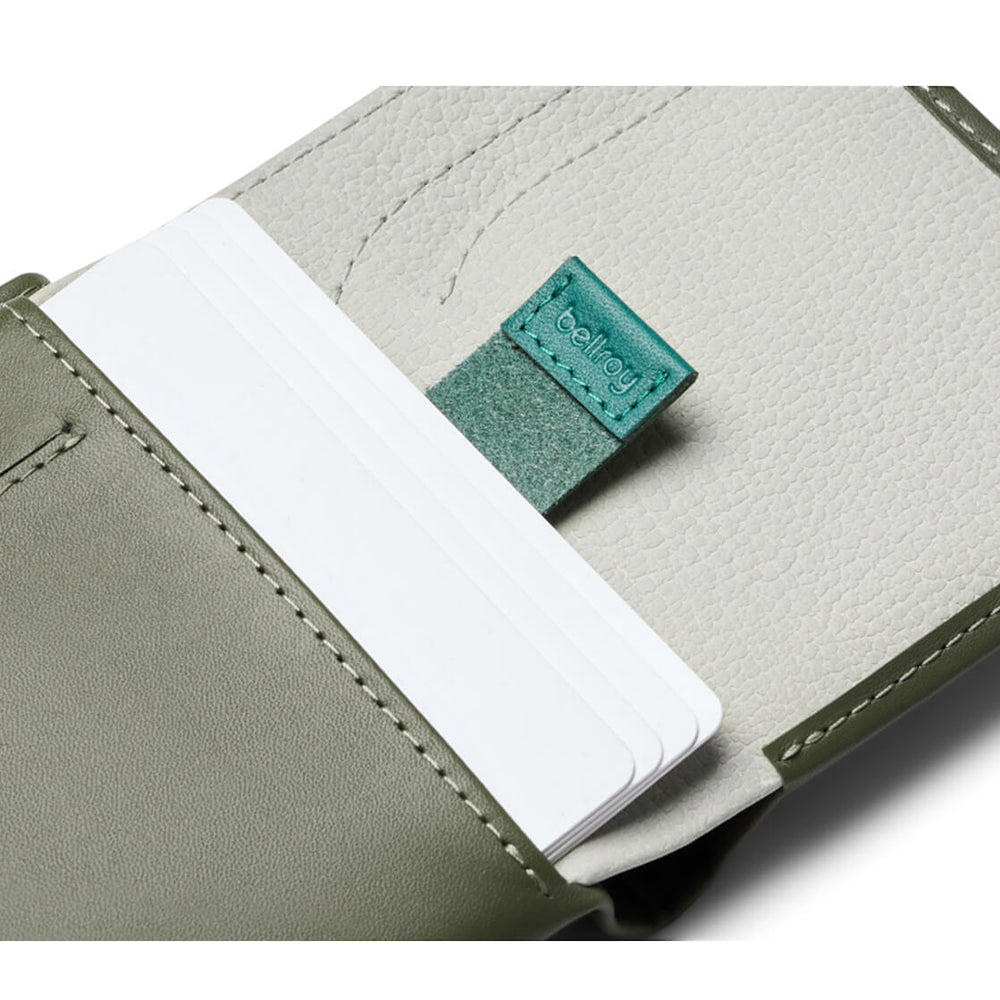 
                      
                        Bellroy Wallet Note Sleeve II RFID green willow
                      
                    
