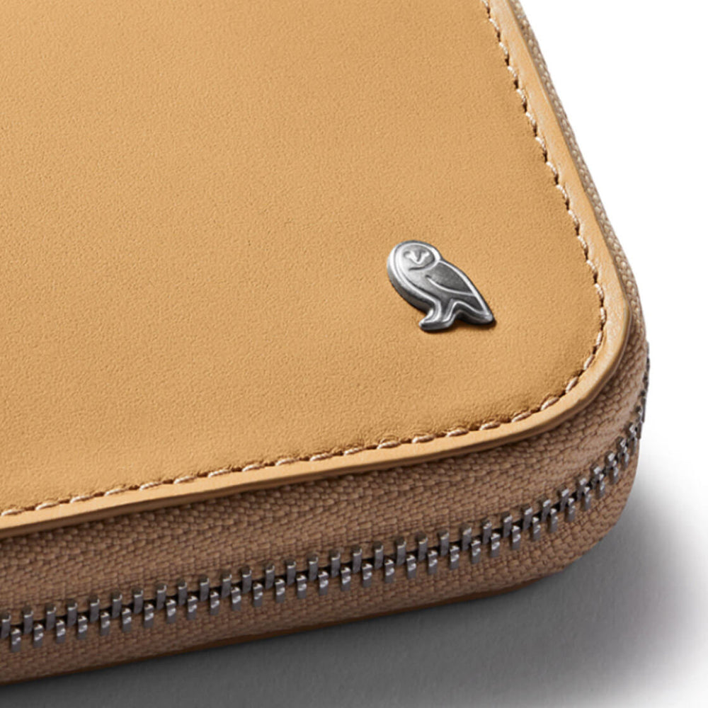 
                      
                        Bellroy Wallet Zip brown tan
                      
                    