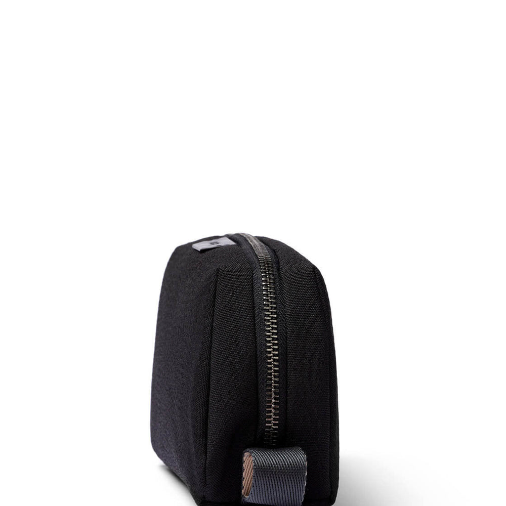 
                      
                        Bellroy Washbag Dopp Kit black
                      
                    